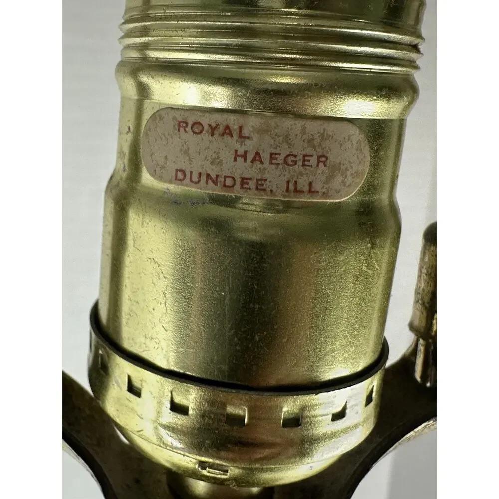 Lovely Mid Century Royal Haeger Table Lamp Orig. Finial & Gold Label Green VTG